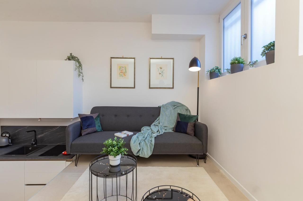 I Host Apartment - Val Strona Милано Екстериор снимка