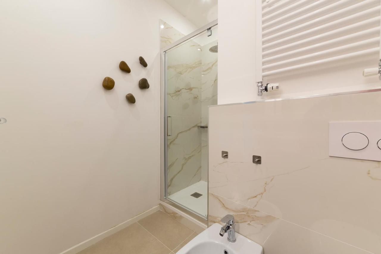 I Host Apartment - Val Strona Милано Екстериор снимка