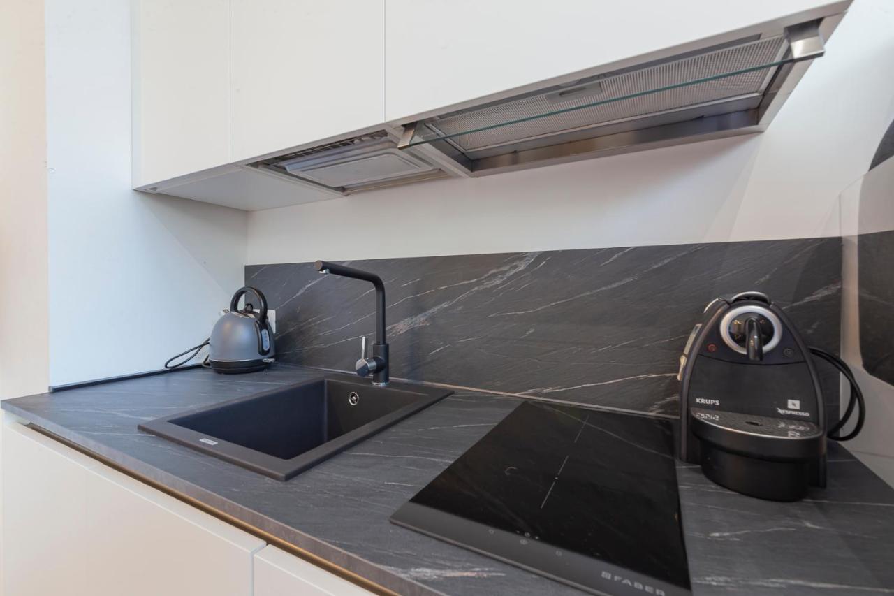 I Host Apartment - Val Strona Милано Екстериор снимка