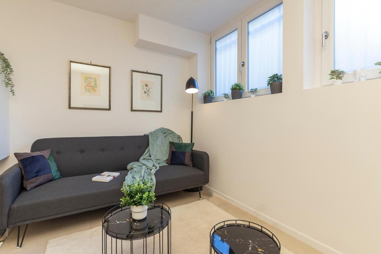 I Host Apartment - Val Strona Милано Екстериор снимка